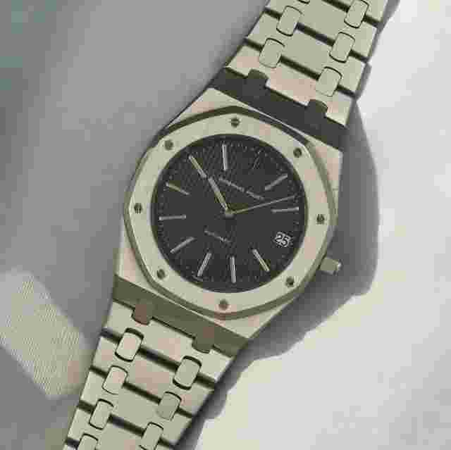 Audemars Piguet Royal Oak Jumbo
                           
                                 SWISS only Tritium