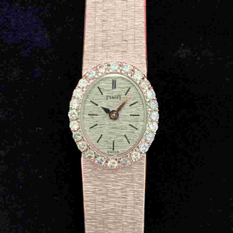 Piaget
3776 A6 Rare Vintage Ellipse Back Wound Cocktail Watch - 18K White Gold & Diamonds