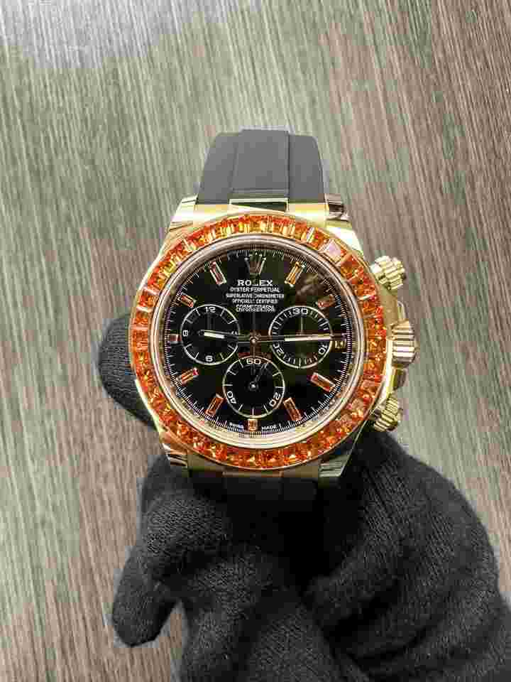 Rolex Daytona
116588SACO Daytona Orange Sapphires