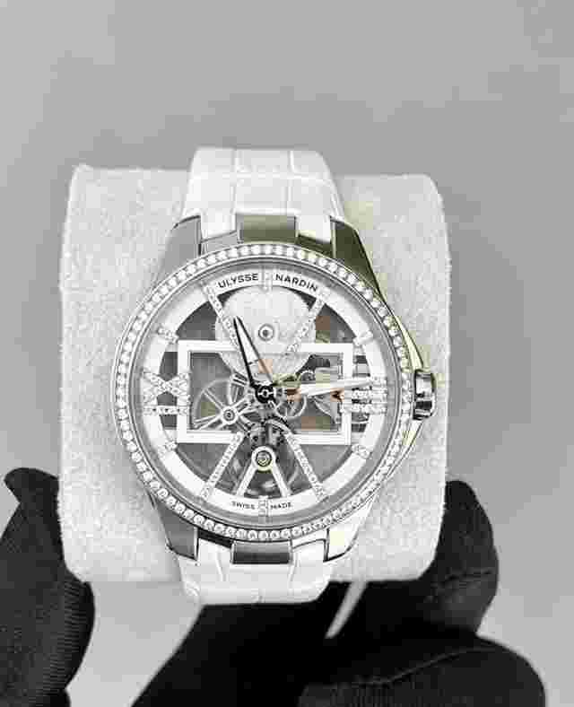 Ulysses nardin 3713-260B/00 