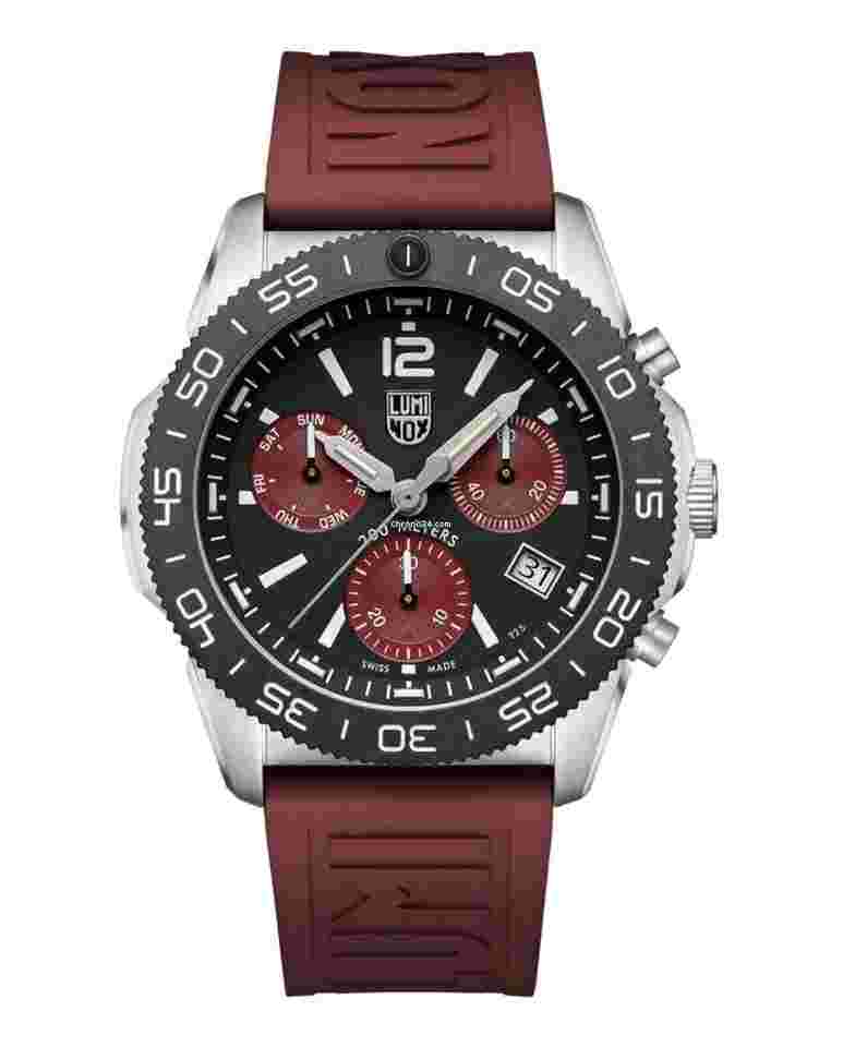 Luminox
Pacific Diver XS.3155.1 Chrono 44 mm Burgundy Rubber Steel Quartz Men's Watch