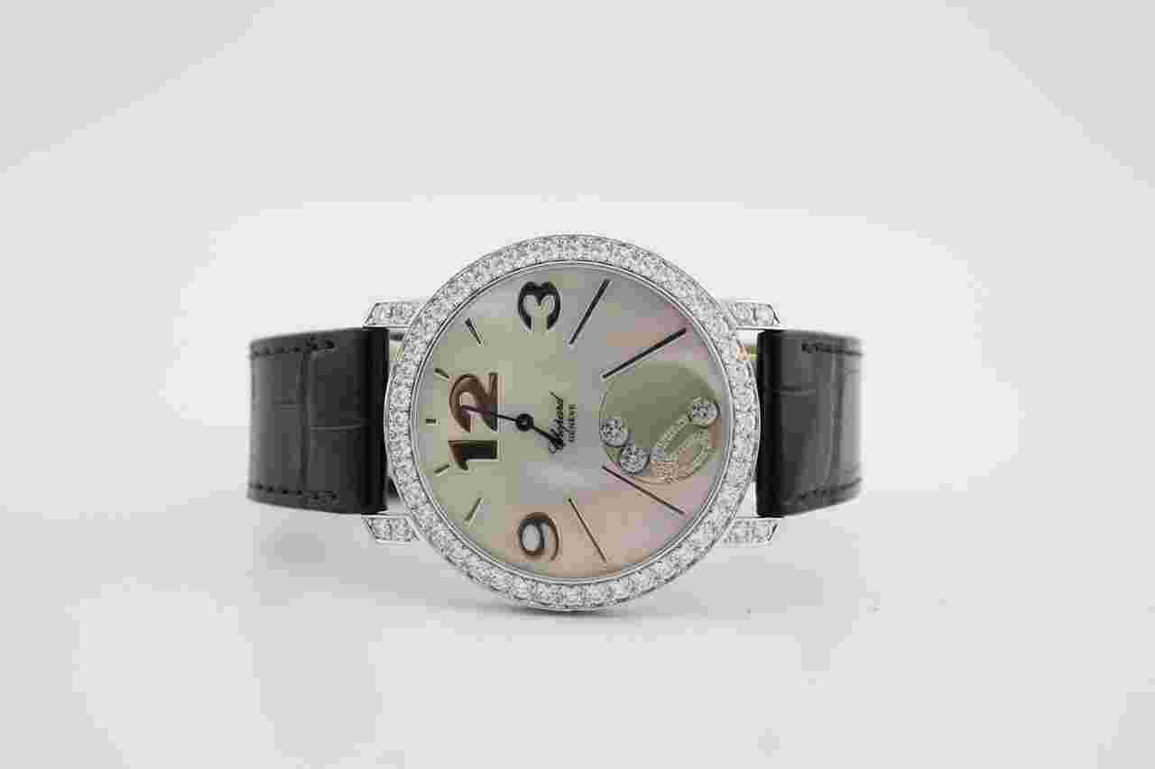 Chopard Happy Diamonds
18k White Gold Factory Diamond 40mm Watch