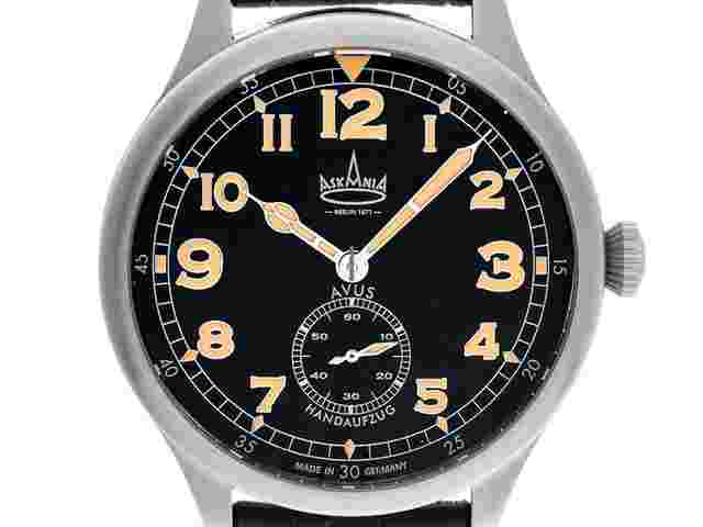 Askania Avus
                           
                                 Stahl Handaufzug Armband Leder 42mm Ref.AVU-3642 Box&Pap. Full Set Neu