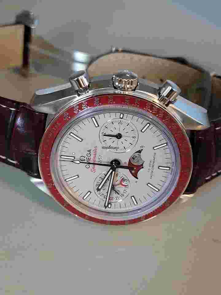 Omega Speedmaster '57
304.93 Platinum 44.25mm Moonphase Chronograph. 57 Pcs.only