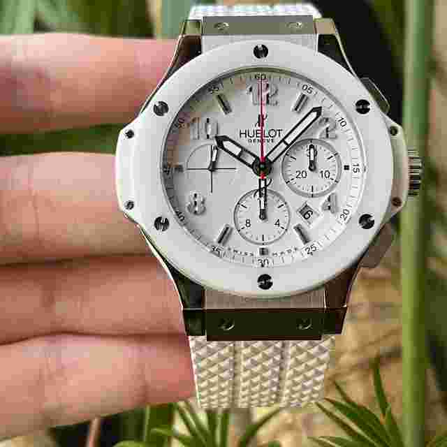 Hublot Big Bang 44 mm
                           
                                 Box/Card