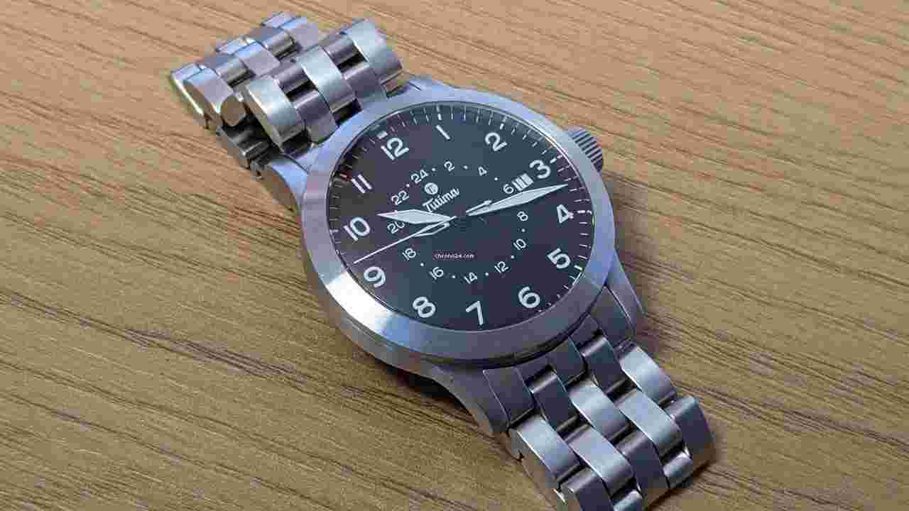 Tutima
Flieger FX UTC Automatic