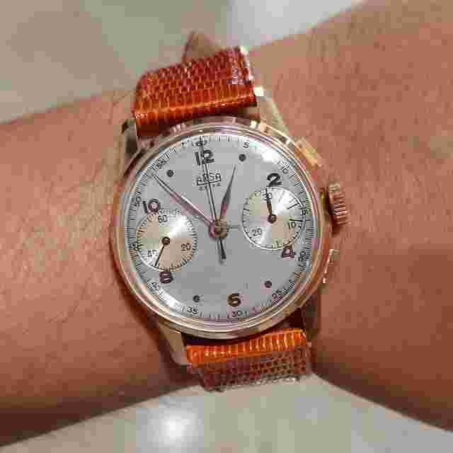 Auguste Reymond
                           
                                 Vintage Classic Chrono Silver Unisex 32mm Gold 18kt Leather Strap 21577-23517