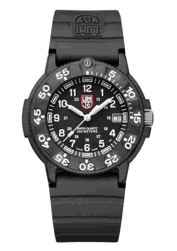 Luminox Original Navy Seal
XS.3001.F Carbonox Black White 43mm Rubber 200M Men's Watch