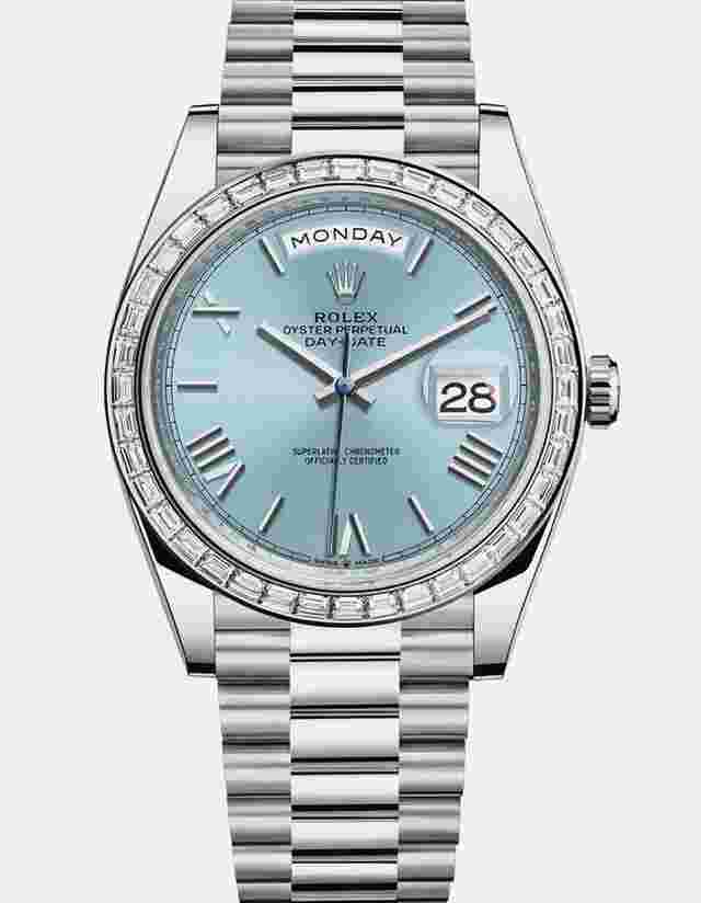 Rolex Day-Date 40
                           
                                 2023 Unworn Ice Blue Roman Dial Rectangular Diamond Bezel Day-Date 40