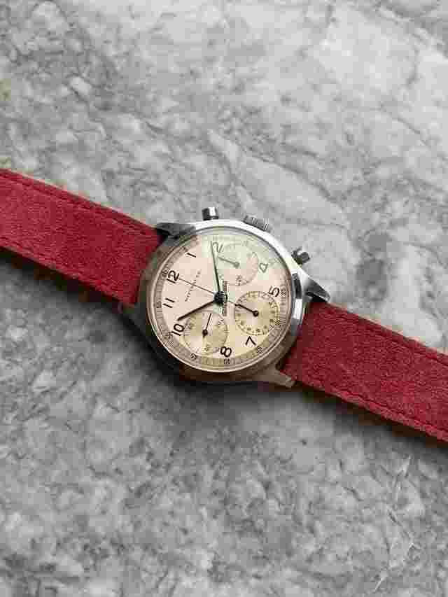 Wittnauer
                           
                                 Chronograph 60s Vintage Manual Wind White Dial Steel 38mm Case.