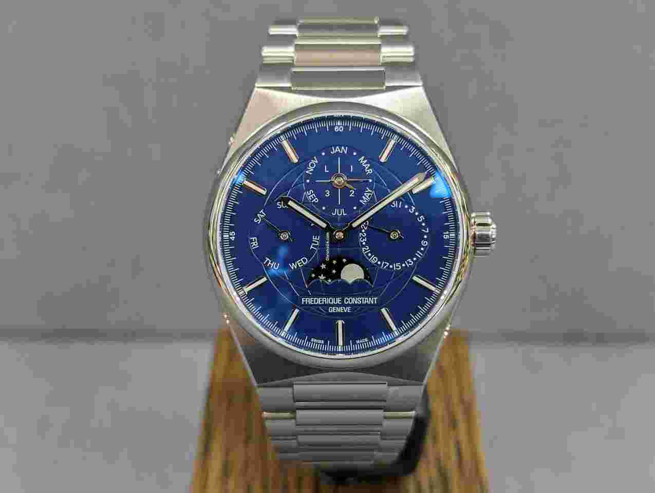 Frederique Constant Manufacture Slimline Perpetual Calendar
Higlife Perpetual Calendar Manufacture Highlife