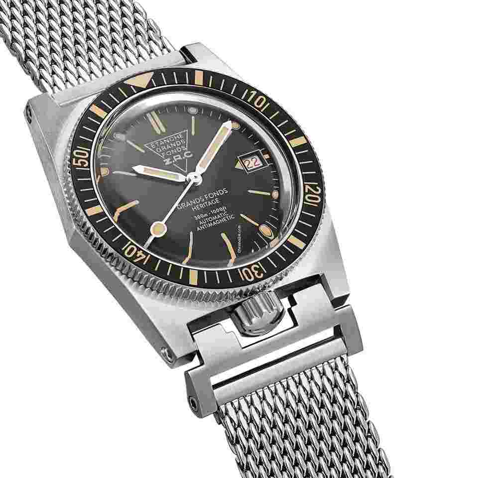 ZRC
                           
                                 GF 38 HERITAGE GF38213 SATIN - 39mm - Mesh Bracelet - OFFICIAL DEALER