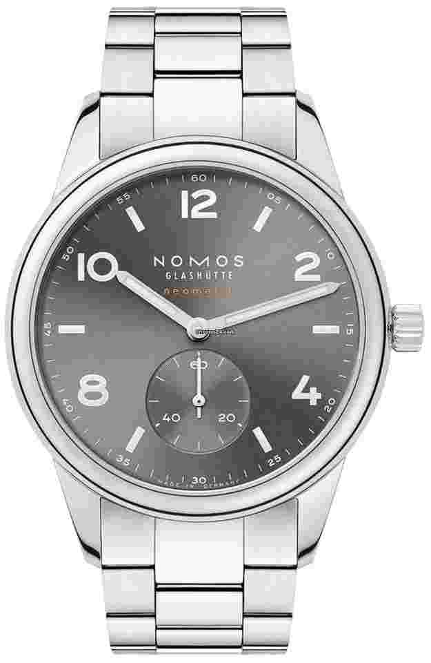 NOMOS Club Neomatik
Glashutte Club Sport Neomatik 39mm 764 Smoke