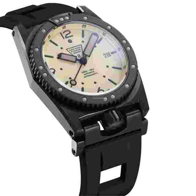 ZRC
                           
                                 GF 300 MN 64 FULL LUM GF41198 - 41.5mm - Rubber Strap - OFFICIAL DEALER