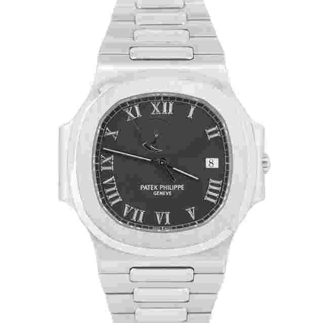 Patek Philippe Nautilus
                           
                                 UNPOLISHED PAPERS Nautilus Comet 3710/1A Black Roman 42mm B+P