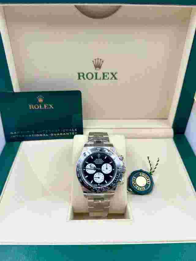 Rolex Daytona
                           
                                 Le Mans Daytona 126529LN White Gold Unworn 2024