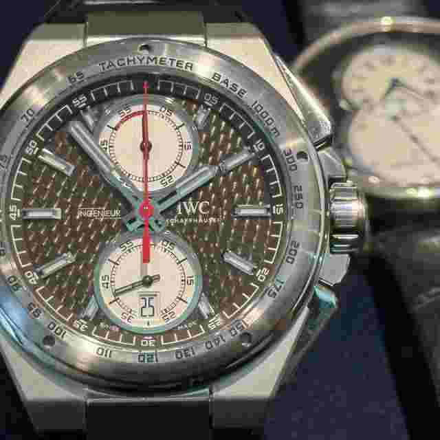 IWC Ingenieur Chronograph
                           
                                 Silberpfeil "Sliver Arrow" Special Edition IW378511