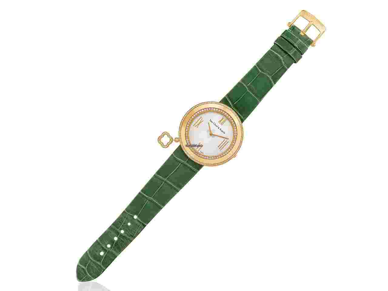 Van Cleef & Arpels Charms
18K Gold On Green Leather 38mm