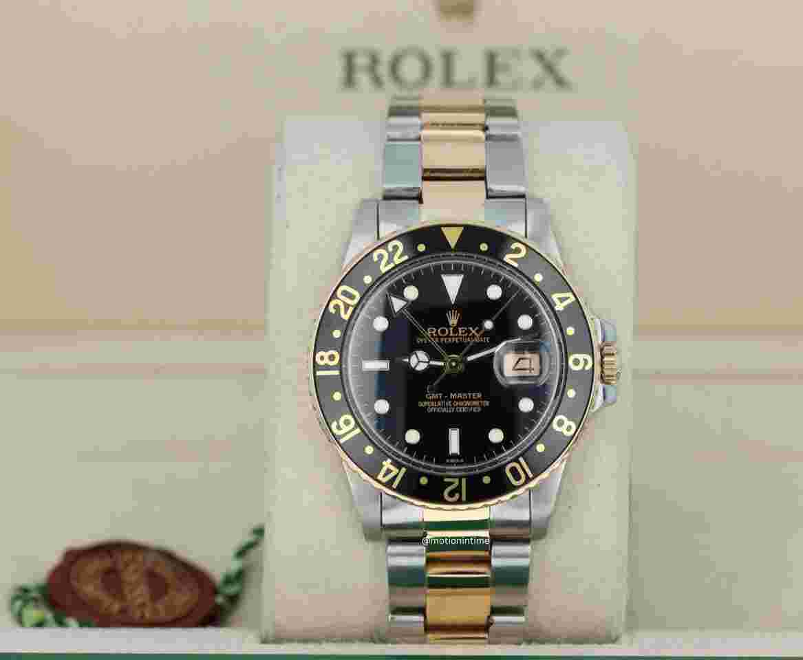 Rolex GMT-Master
18kt Yellow Gold & Stainless Steel Vintage 1985 Rare ‘8-Million’ Series 16753