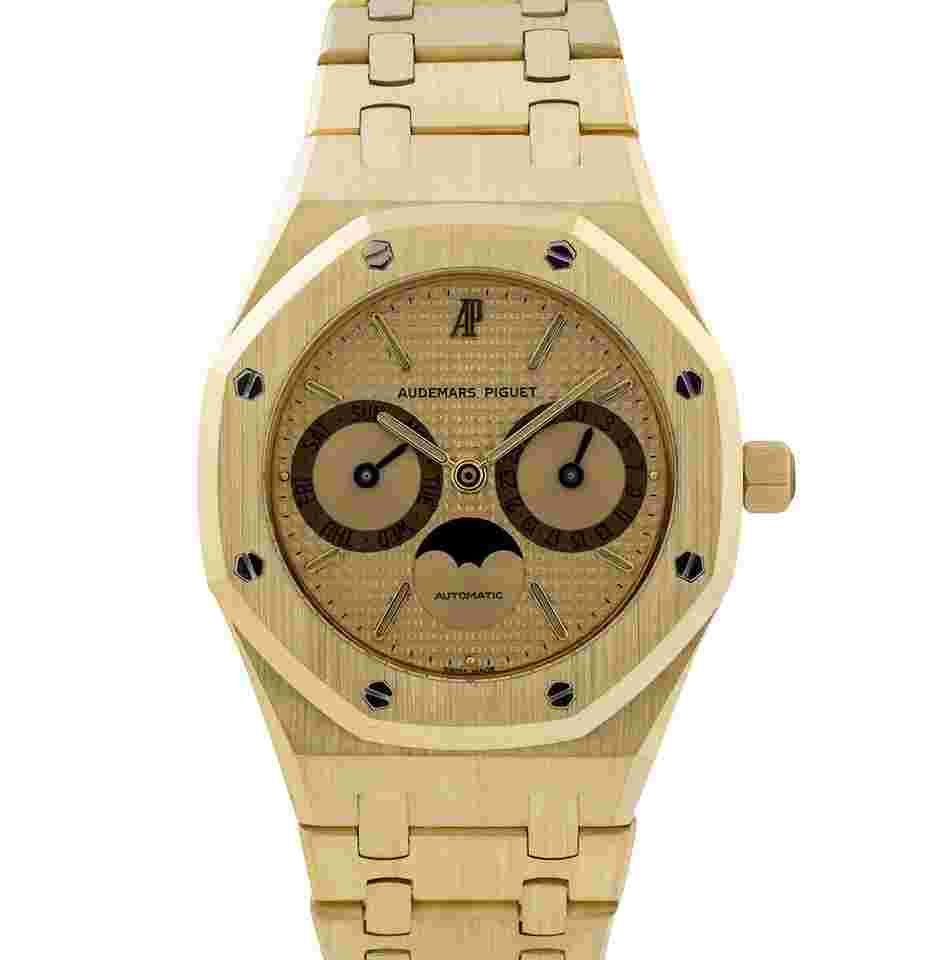 Audemars Piguet Royal Oak Day-Date
Moonphase 18k Gold 36mm Champagne Dial
