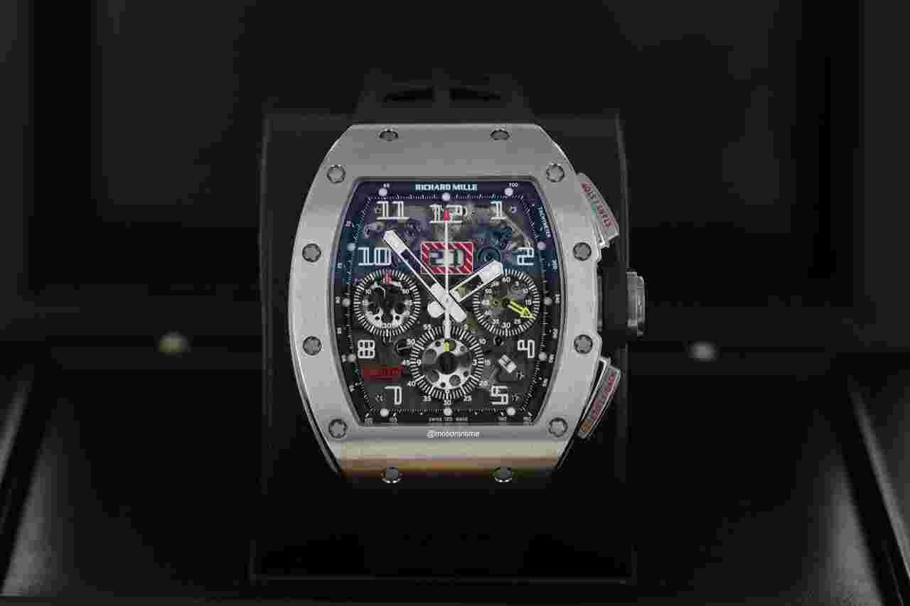 Richard Mille RM 011
Felipe Massa Edition 18kt White Gold Annual Calendar Chronograph Flyback RM-11 RARE