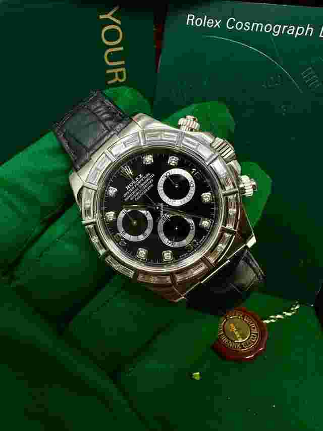 Rolex Daytona
                           
                                 Cosmograph Daytona White Gold 116589 Factory Baguette Bezel