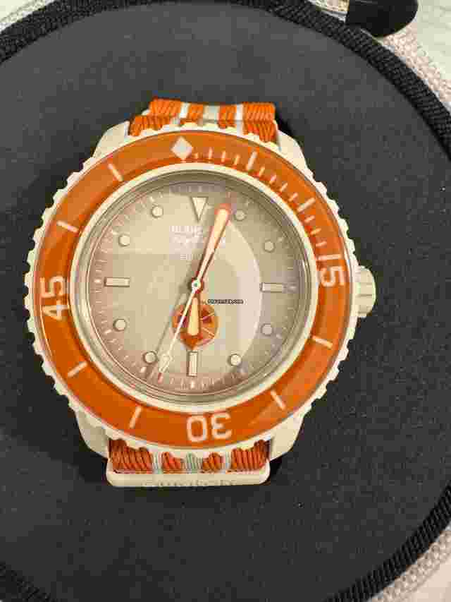 Swatch Scuba Fifty Fathoms
                           
                                 Blancpain X Swatch Scuba Fifty Fathoms “ARCTIC OCEAN” (ORANGE)