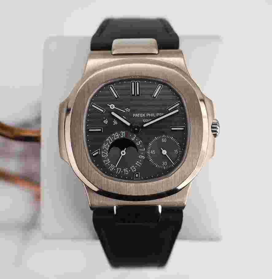 Patek Philippe Nautilus
Moonphase 40mm White Gold Grey Dial 5712G
