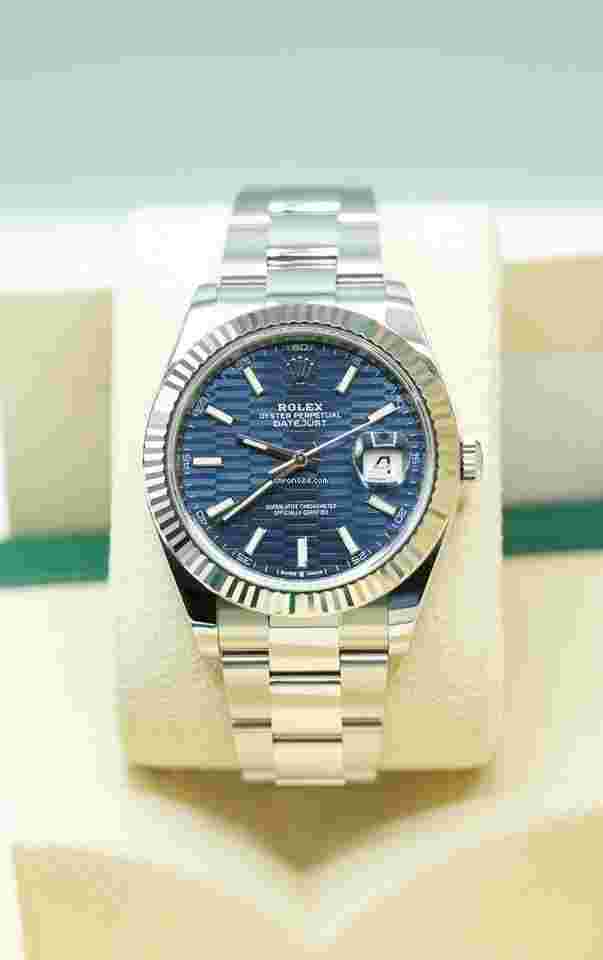 Rolex Datejust 41
                           
                                 2024 Datejust 41 Blue Motif Fluted Dial Unworn 126334 Oyster Bracelet Box Papers