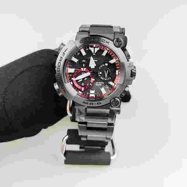 Casio G-Shock
                           
                                 titanium solar radio bluetooth diving men's watch MRG-BF1000B-1AJR