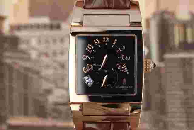 De Grisogono Instrumento N°UNO
                           
                                 No. Uno Double Fuseau Dual Time 18kt Rose Gold Boutique Black Lacquered Arabic