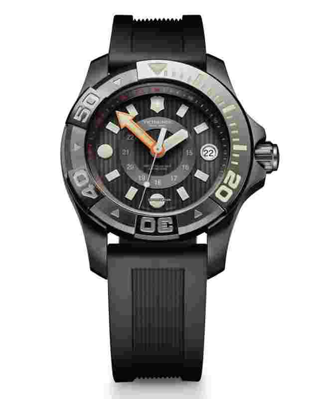 Victorinox Swiss Army Dive Master 500
                           
                                 Bayan Saati 241555.1