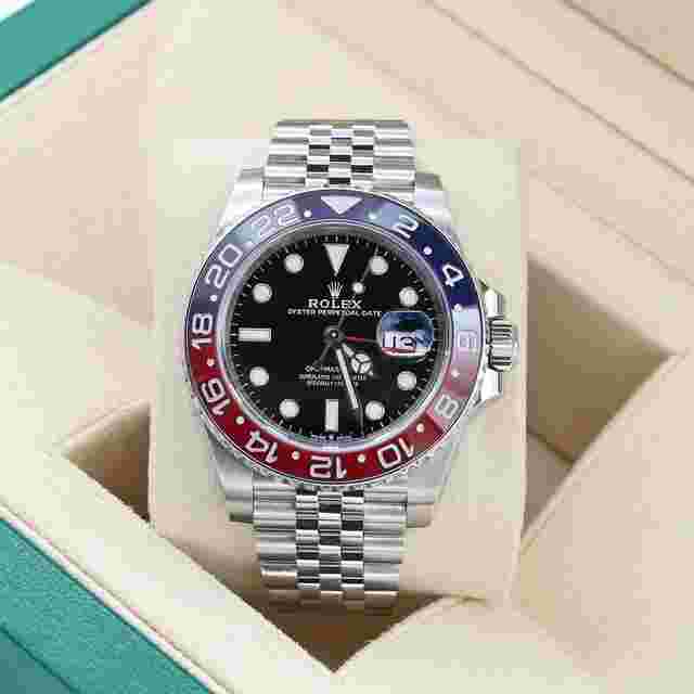 Rolex GMT-Master II
                           
                                 ref. 126710BLRO Pepsi - Jubilee Bracelet - Full Set