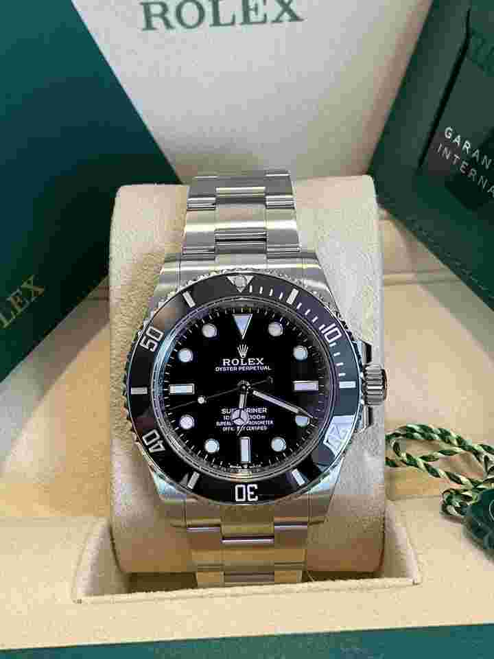 Rolex - Submariner NoDate - 124060 - 2024 - Unworn