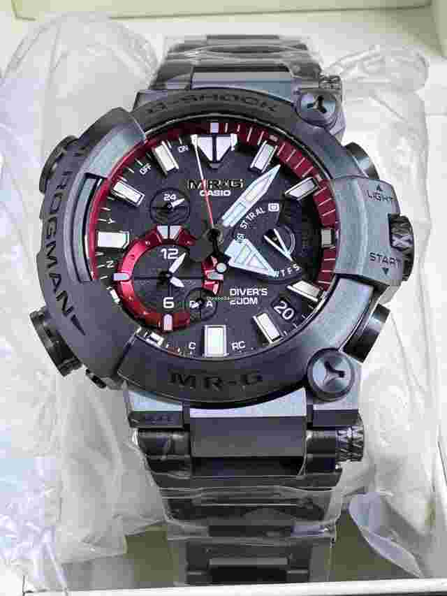 Casio G-Shock
                           
                                 MRGBF1000B-1 FrogMan Titanium