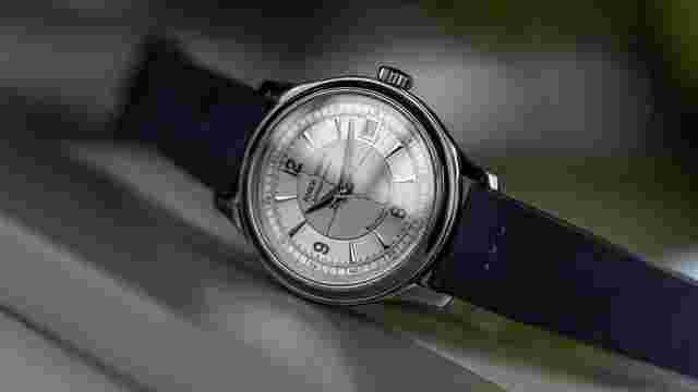 Roger Dubuis Hommage
                           
                                 H37 Palladium
