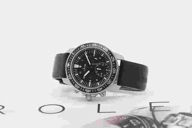 Sinn EZM 13
                           
                                 Full Set 2021 LC100 Chrono
