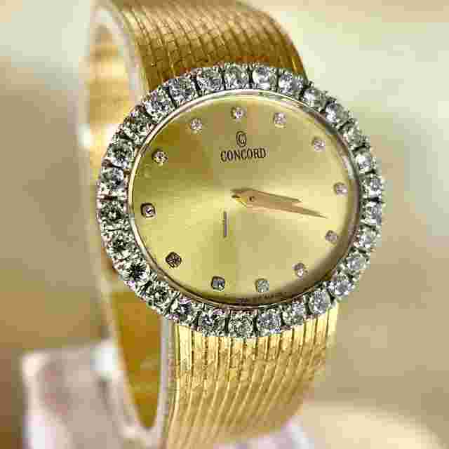Concord
                           
                                 18k Ladies Diamond Bezel Diamond Index Yellow Gold