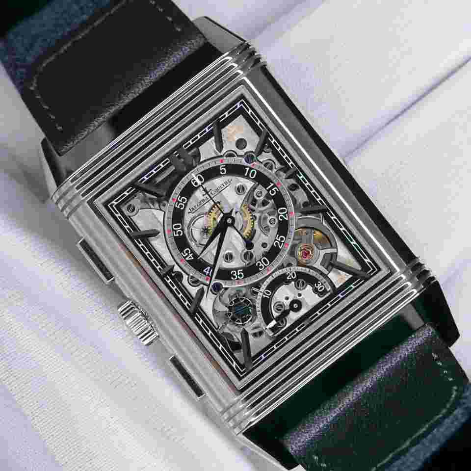 Jaeger-LeCoultre Reverso
Tribute Chronograph Blue EXTRA STRAP COMPLETE SET MINT CONDITION Q389848J
