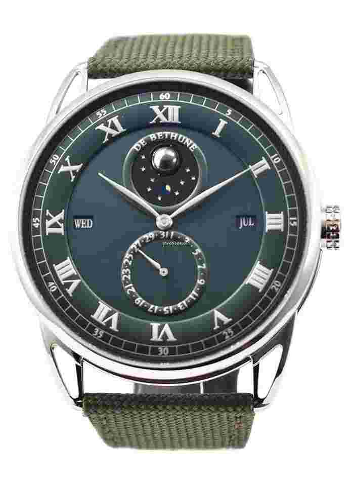 De Bethune DB25
DB25QP Perpetual Calendar in Titanium on Green Canvas Strap with Green Dial
