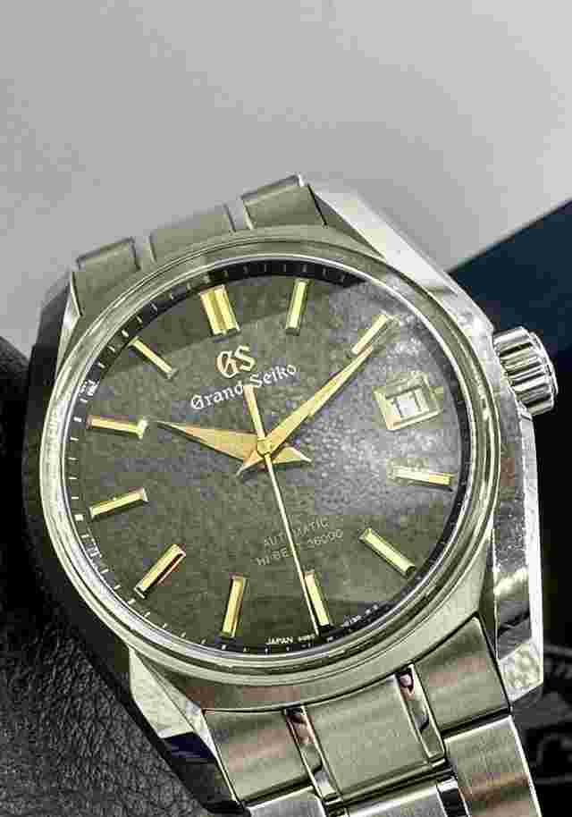 Grand Seiko Heritage Collection
                           
                                 SBGH271 Rikka Four Seasons Green Dial HI-BEAT 36000 40mm