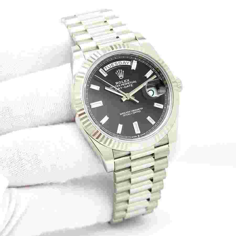 Rolex Day-Date 40
228239 Day Date 40 18K White Gold with Black Diamond Baguette Dial