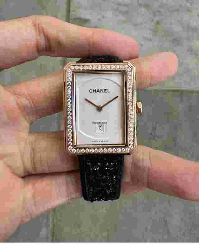 Chanel Boy-Friend
                           
                                 Gold Diamond Chanel Intake Papers 27k Msrp