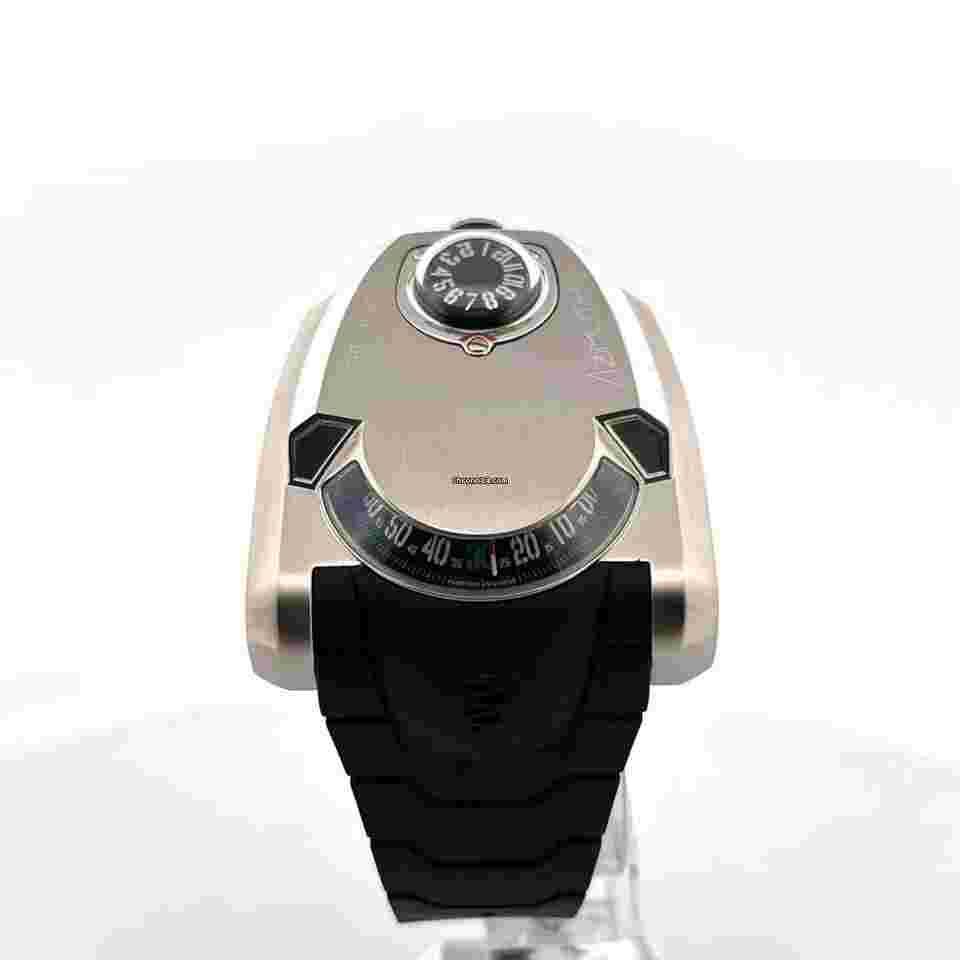 Azimuth
                           
                                 Land Cruiser