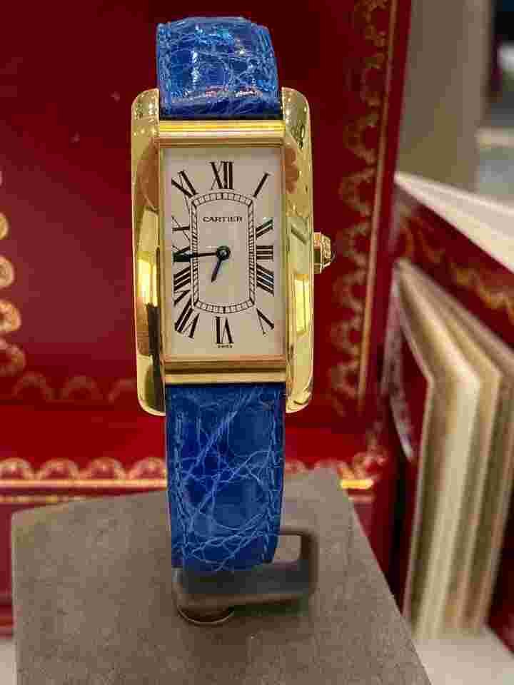 Cartier Tank Américaine
Tank Americaine
