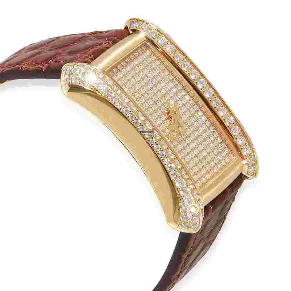 Carl F. Bucherer Alacria
Queen 10702.01.90.11 Women's Watch in 18kt Yellow Gold