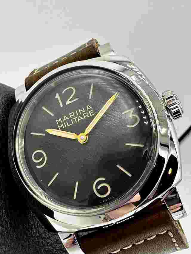 Panerai Radiomir 1940
                           
                                 3 Days MARINA MILITARE Special Edition PAM00587 Pam 587