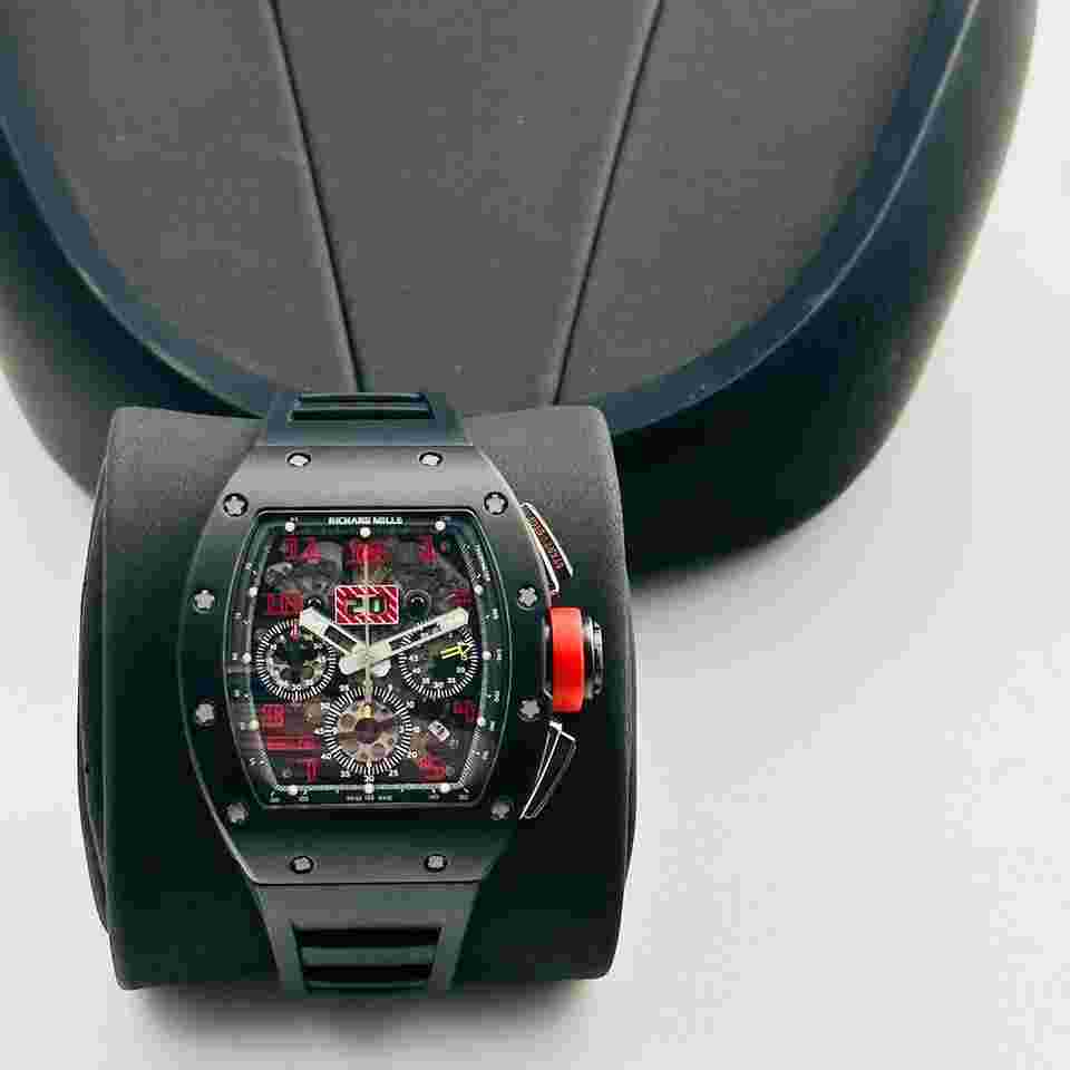 Richard Mille RM 011
Felipe Massa black ceramic