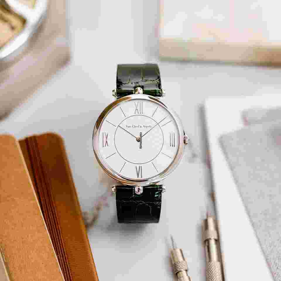 Van Cleef & Arpels Pierre Arpels
VCARO3GM00