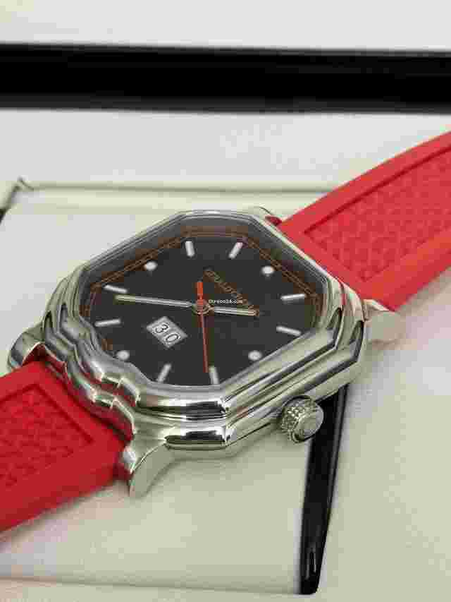 Gerald Charles
                           
                                 Maestro Original Time